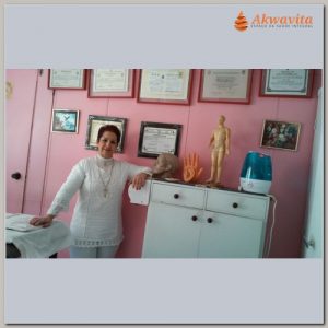 Neide Fonseca com certificados