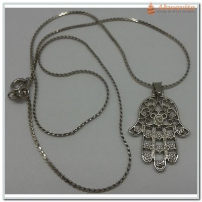 Gargantilha Mão Chamsa Proteção Mão de Deus Prateada