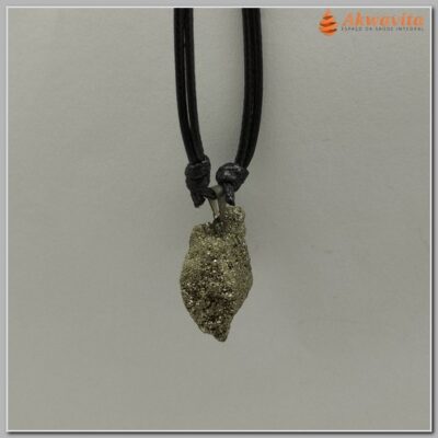 Pingente de Pedra Bruta Pirita Cordão Regulável